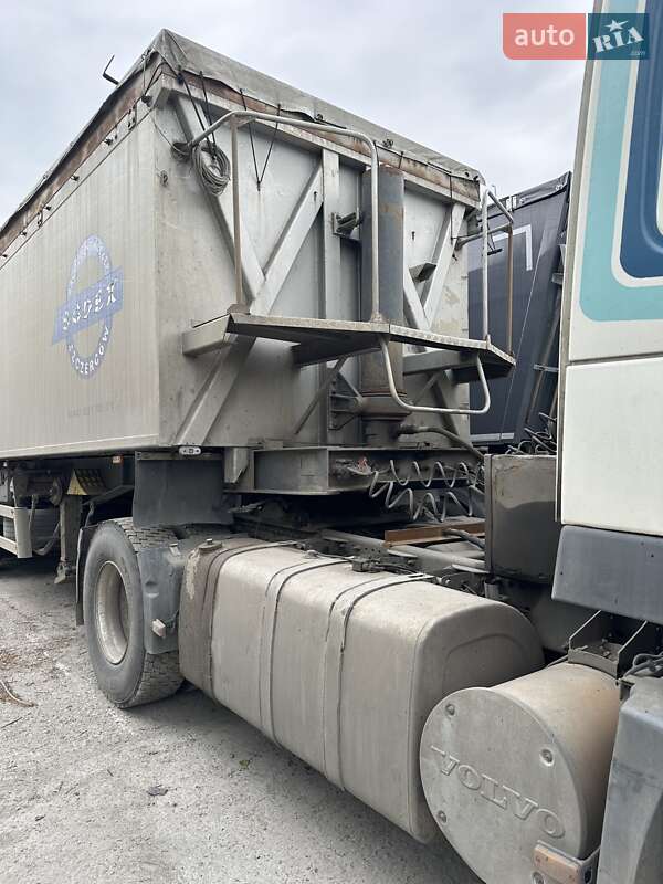 Тягач Volvo FM 12 2004 в Днепре