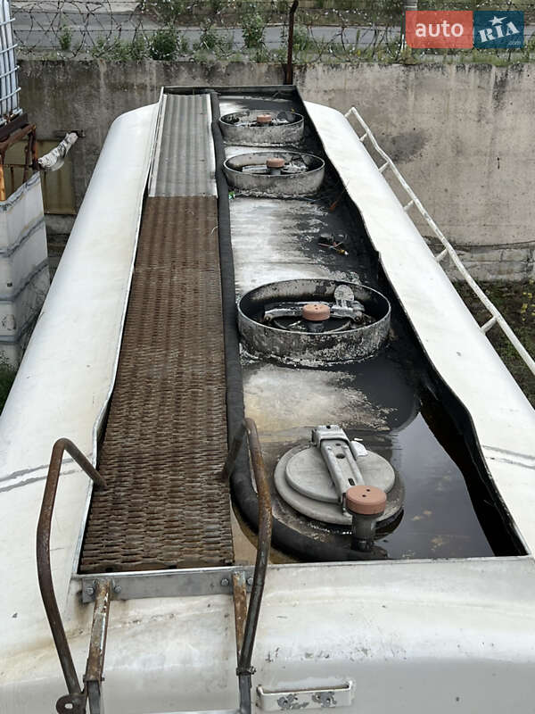 Цистерна Volvo FM 12 1999 в Днепре