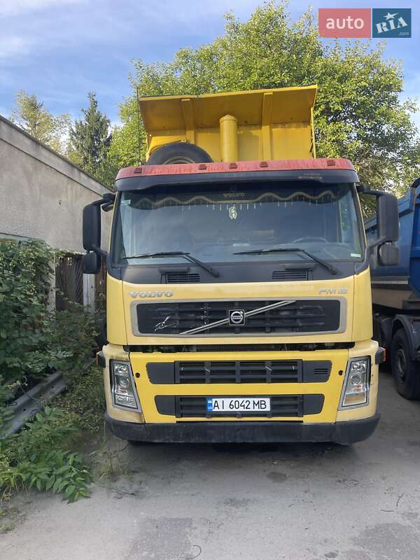 Самосвал Volvo FM 12 2004 в 
