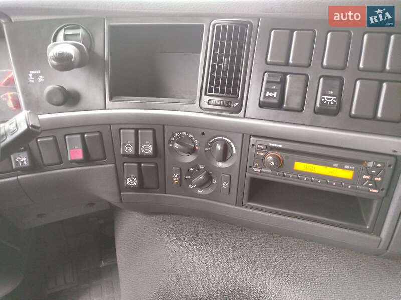 Кран-манипулятор Volvo FM 12 2011 в Луцке