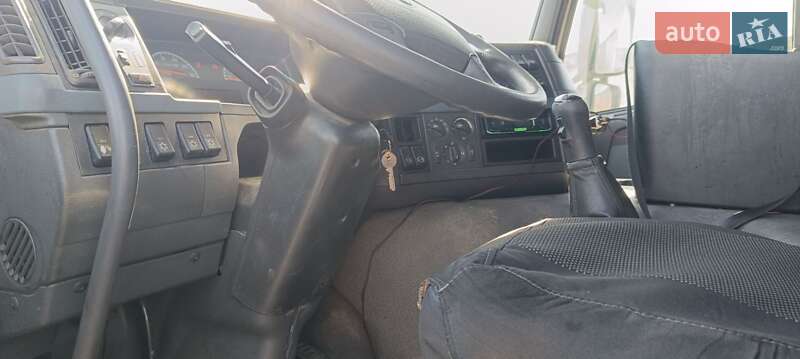 Для перевезення тварин Volvo FM 12 2006 в Білій Церкві