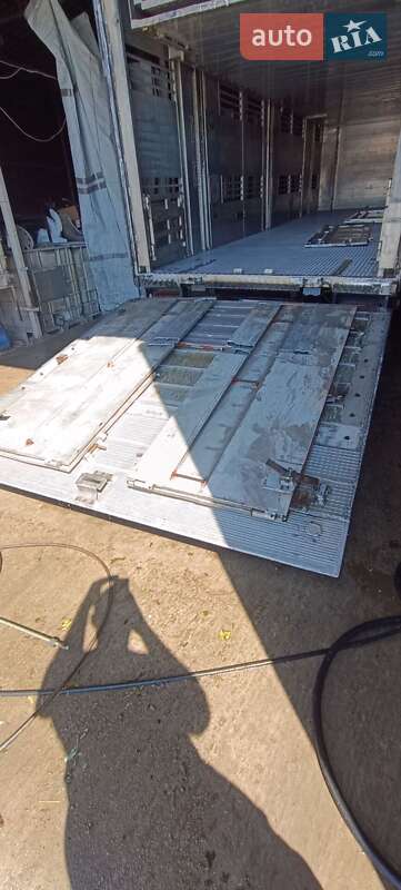 Для перевезення тварин Volvo FM 12 2006 в Білій Церкві