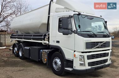 Кормовоз Volvo FM 9 2008 в Чернівцях