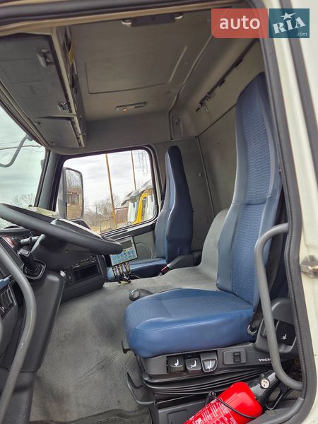 Кормовоз Volvo FM 9 2008 в Черновцах