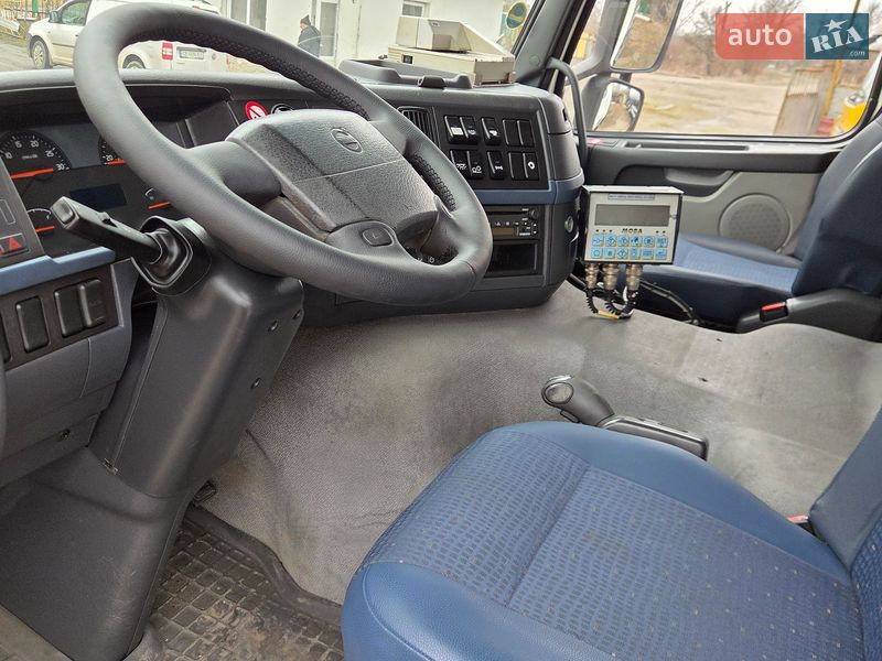 Кормовоз Volvo FM 9 2008 в Черновцах
