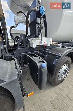 Бетономешалка (Миксер) Volvo FMX 11 2010 в 