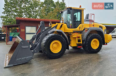 Фронтальный погрузчик Volvo L 120F 2020 в 