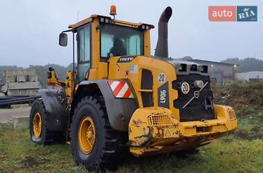 Фронтальні навантажувачі Volvo L 120F 2013 в Києві