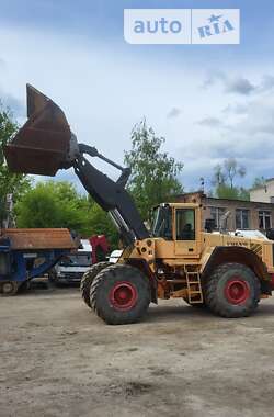 Фронтальный погрузчик Volvo L 180 2007 в Киеве