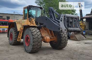 Фронтальный погрузчик Volvo L 180 2007 в Киеве