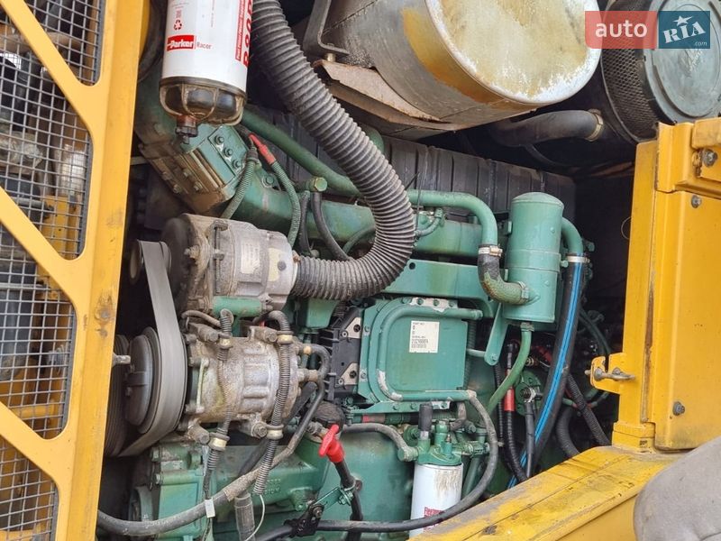 Фронтальні навантажувачі Volvo L 180 2006 в Одесі