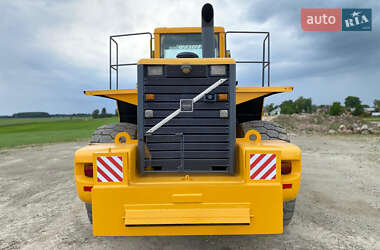 Фронтальный погрузчик Volvo L 220G 1998 в 