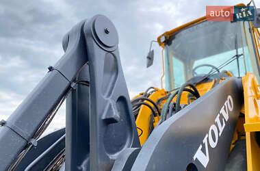 Фронтальный погрузчик Volvo L 220G 1998 в 