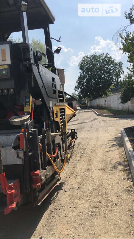 Асфальтоукладчик Volvo P 7820D ABG 2007 в Черкассах