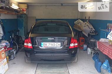 Седан Volvo S40 2004 в Вараші