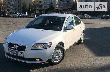 Седан Volvo S40 2010 в 