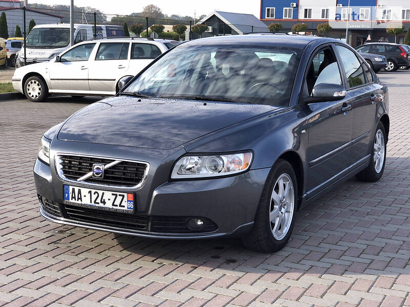 Седан Volvo S40 2009 в Городке