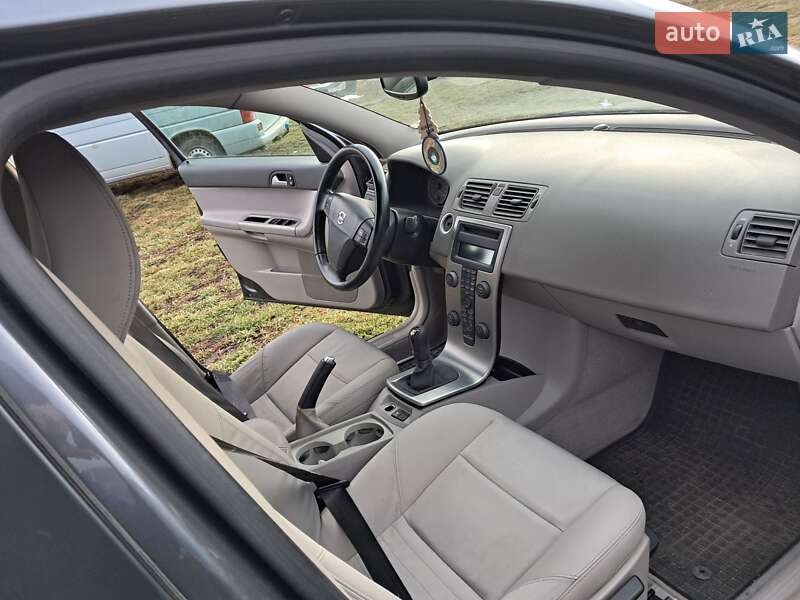 Седан Volvo S40 2005 в Каменец-Подольском фото 5 Седан Volvo S40 2005 в Каменец-Подольском