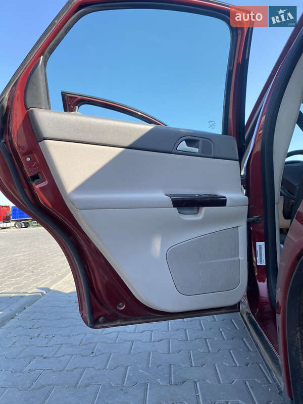 Седан Volvo S40 2005 в Чернівцях