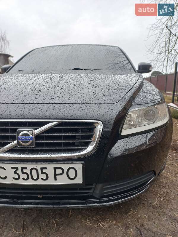 Седан Volvo S40 2008 в Львові