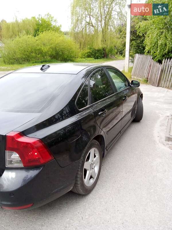 Седан Volvo S40 2007 в Львове