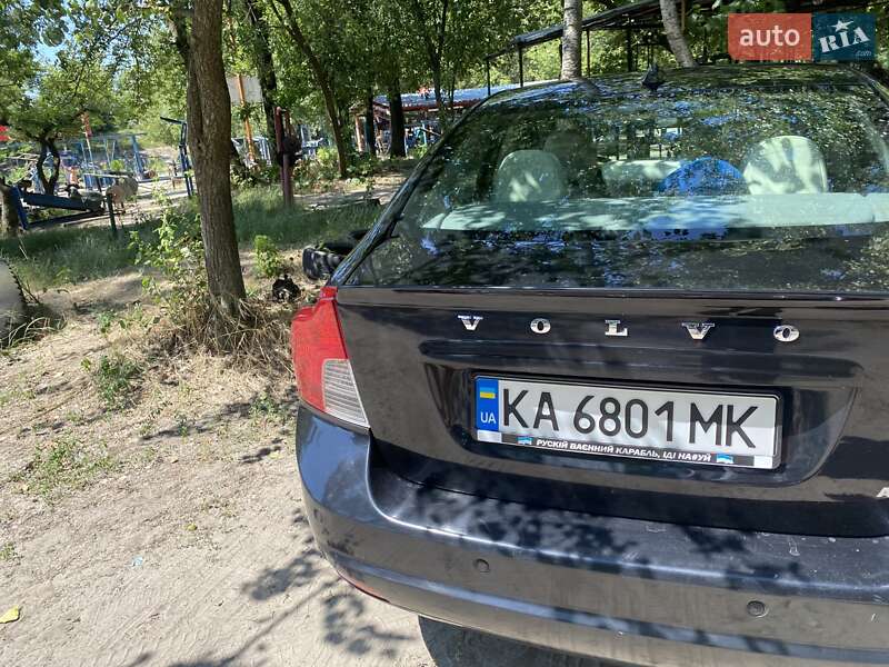 Седан Volvo S40 2009 в Киеве