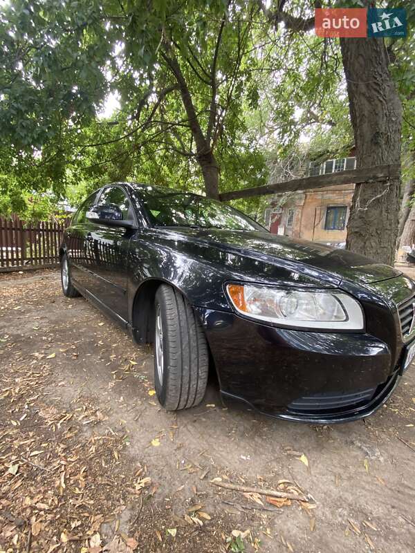 Седан Volvo S40 2009 в Киеве