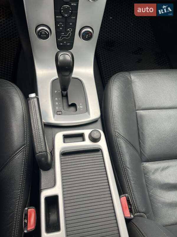 Седан Volvo S40 2010 в Чернигове фото 10 Седан Volvo S40 2010 в Чернигове