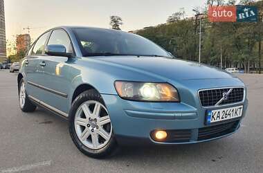 Седан Volvo S40 2006 в Киеве