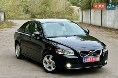 Седан Volvo S40 2012 в Луцке