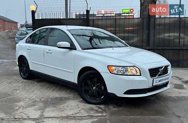 Седан Volvo S40 2009 в Києві