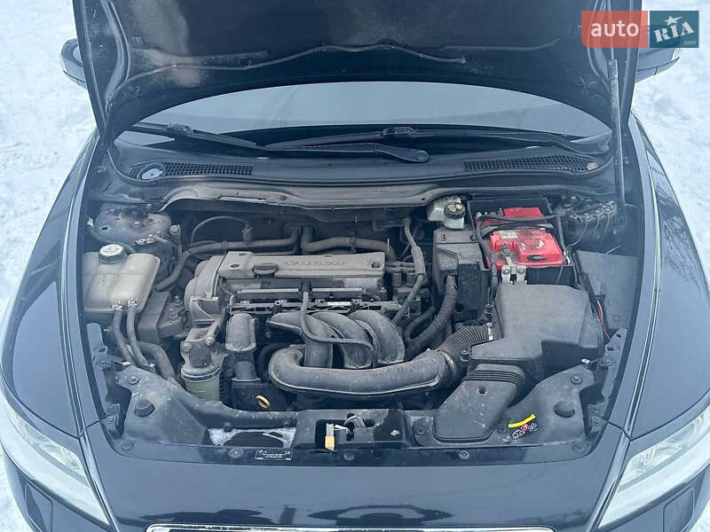 Седан Volvo S40 2009 в Славянске