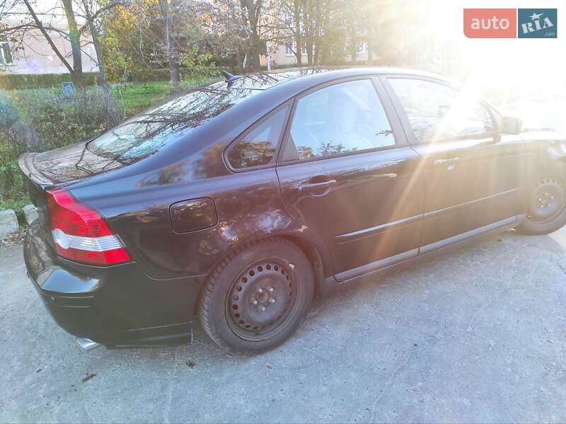 Седан Volvo S40 2004 в Лубнах