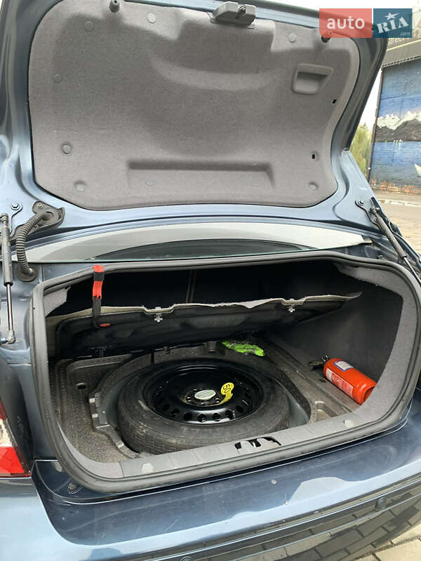 Седан Volvo S40 2005 в Луцке