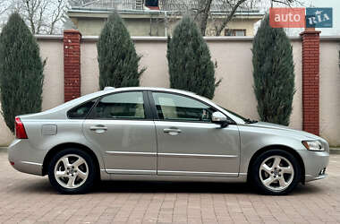 Седан Volvo S40 2011 в Стрые