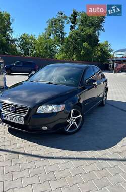 Седан Volvo S40 2011 в Мирополе