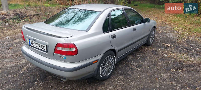 Седан Volvo S40 1997 в Марганце