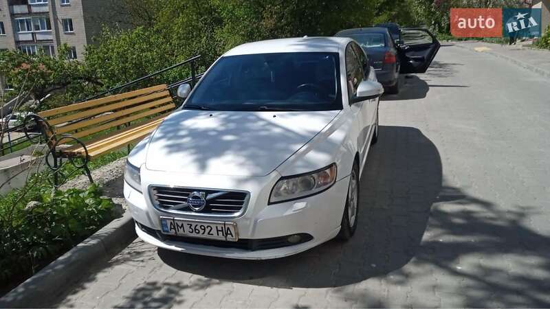 Седан Volvo S40 2012 в Тернополе фото 8 Седан Volvo S40 2012 в Тернополе