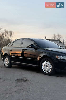 Седан Volvo S40 2008 в Ружині