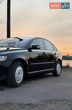 Седан Volvo S40 2008 в Ружині