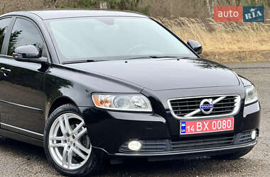 Седан Volvo S40 2012 в Стрые