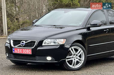 Седан Volvo S40 2012 в Стрые