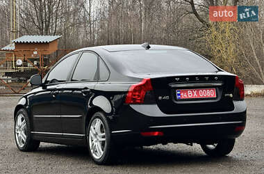 Седан Volvo S40 2012 в Стрые