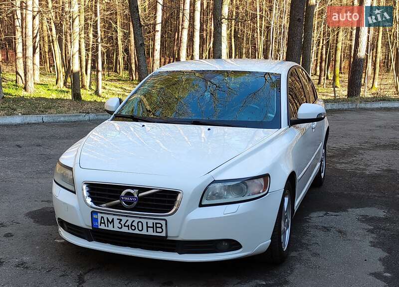 Volvo S40 2012