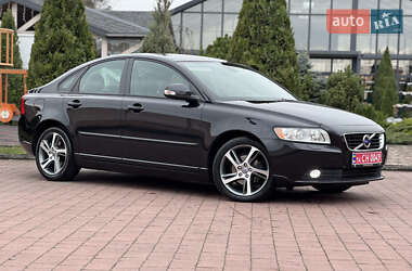 Седан Volvo S40 2012 в 