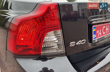 Седан Volvo S40 2012 в 