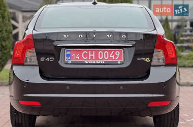 Седан Volvo S40 2012 в 