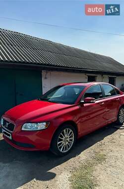 Седан Volvo S40 2010 в 