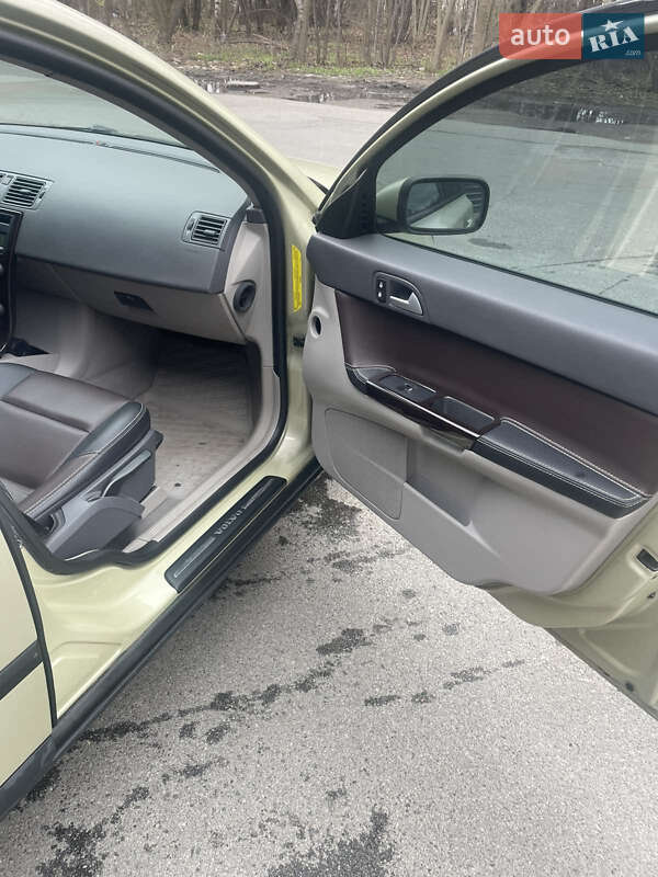 Седан Volvo S40 2005 в Василькове