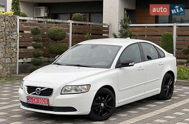Седан Volvo S40 2011 в Стрию